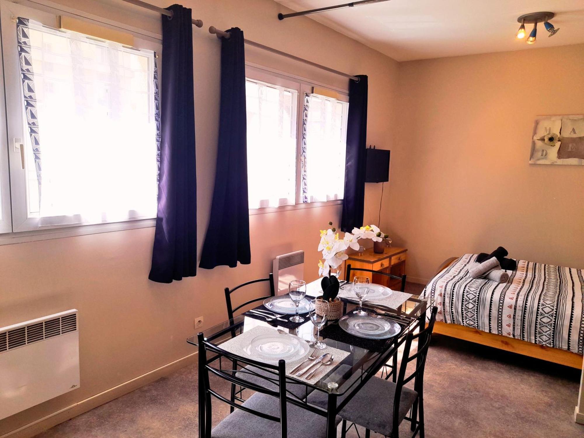 Apartment Le Cocon Beauvaisien - Centre Proche Gare Beauvais